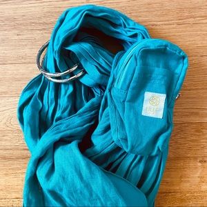 ✨ Beautiful Bright Blue LILLEbaby Sling with Pouch